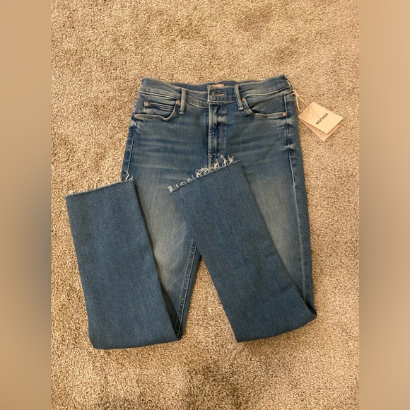 Mother Denim the mid rise dazzler ankle fray in riding the cliffside - Picture 13 of 16